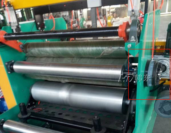 Tension control in rewinding machine